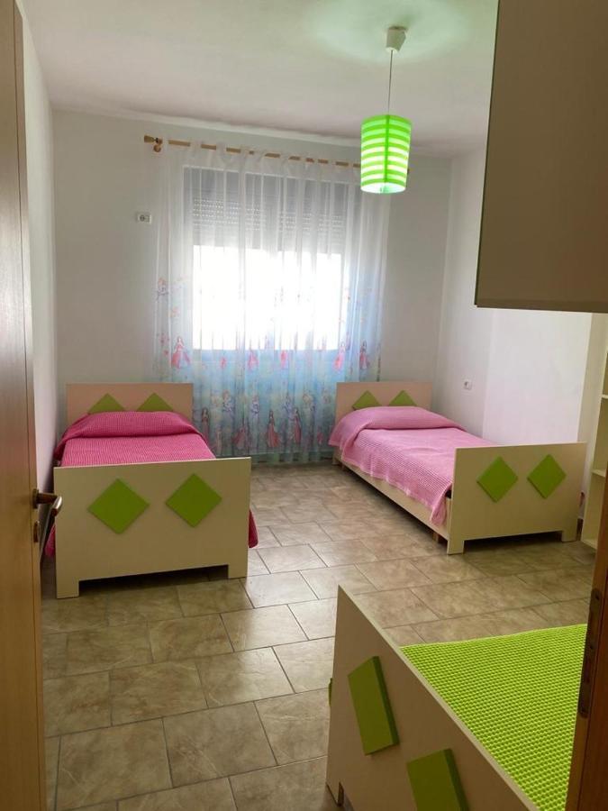 Agaraj Apartament Apartman Orikum Kültér fotó